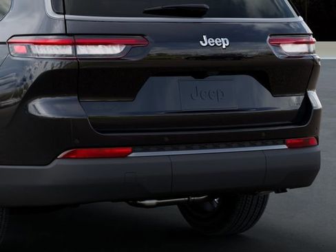 New 2026 Jeep Grand Cherokee L Limited AWD/4WD image 13