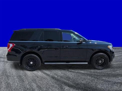 Certified 2021 Ford Expedition XLT image 3