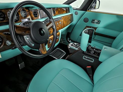 Used 2013 Rolls-Royce Phantom Drophead Coupe RWD image 19