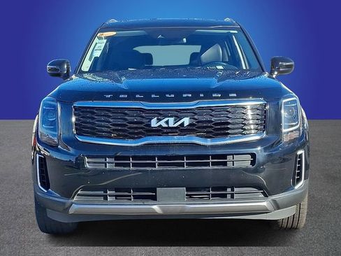 Used 2022 Kia Telluride S image 2