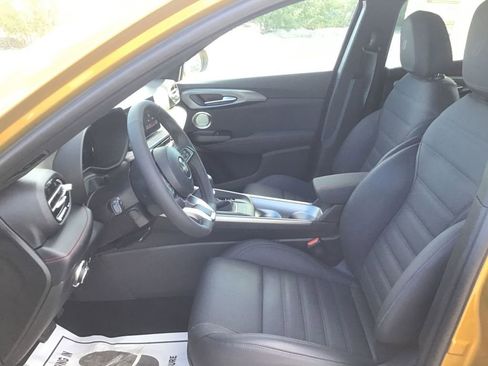 New 2024 Dodge Hornet GT image 12