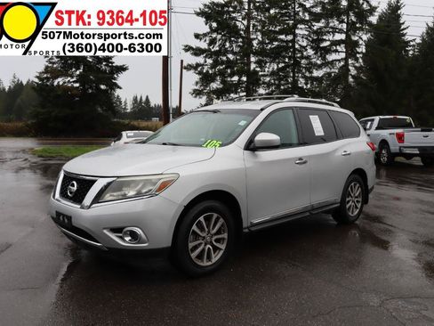 Used 2014 Nissan Pathfinder SL AWD/4WD image 2
