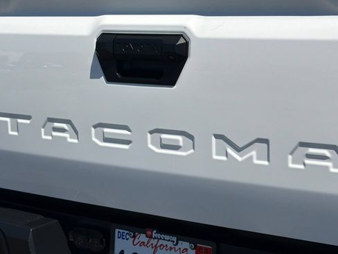 Used 2025 Toyota Tacoma SR RWD image 39