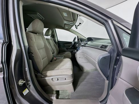 Used 2016 Honda Odyssey SE image 30