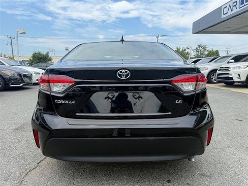 Used 2025 Toyota Corolla LE FWD image 7
