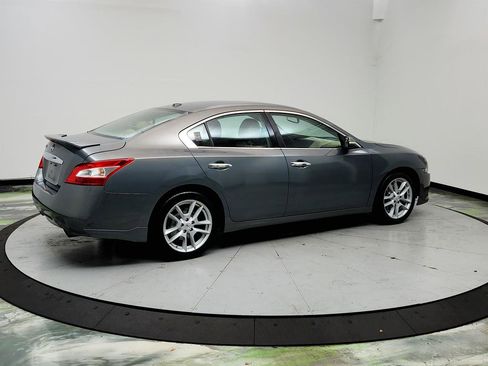 Used 2010 Nissan Maxima 3.5 SV w/ Tech Pkg FWD image 5
