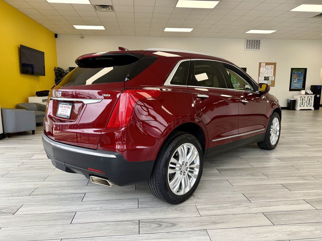 Used 2017 Cadillac XT5 Premium Luxury FWD image 6