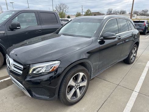 Used 2018 Mercedes-Benz GLC 300 4MATIC image 2