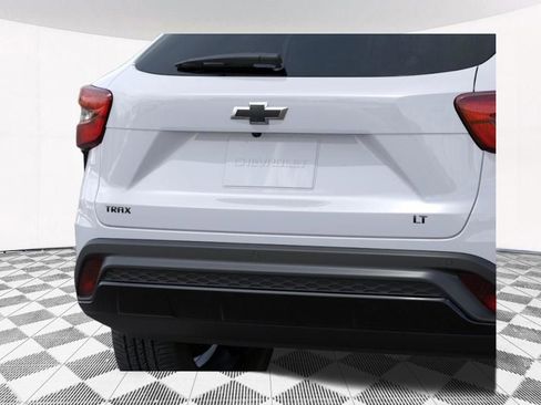 New 2026 Chevrolet Trax LT w/ Driver Confidence Package FWD image 21