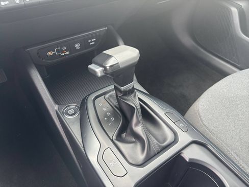 Used 2025 Kia K4 FWD image 38