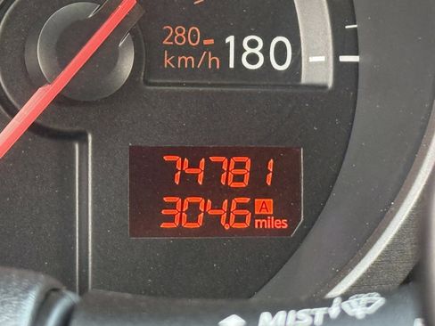 Used 2017 Nissan 370Z NISMO image 32