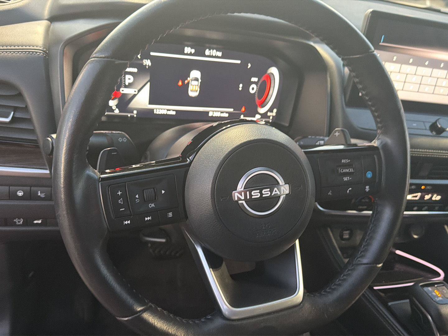 Used 2024 Nissan Rogue Platinum w/ Platinum Premium Package AWD/4WD image 24