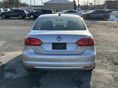 Used 2012 Volkswagen Jetta SE image 7