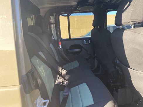 Used 2020 Jeep Gladiator Mojave image 21