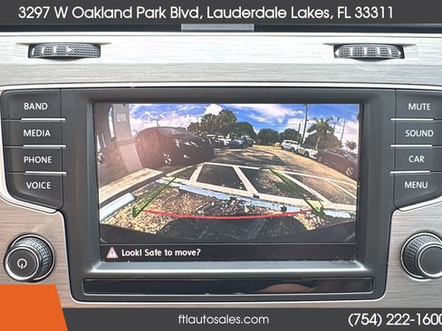 Used 2016 Volkswagen Golf S FWD image 44