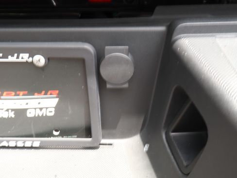Used 2025 Ford F450 Platinum w/ FX4 Off-Road Package AWD/4WD image 57