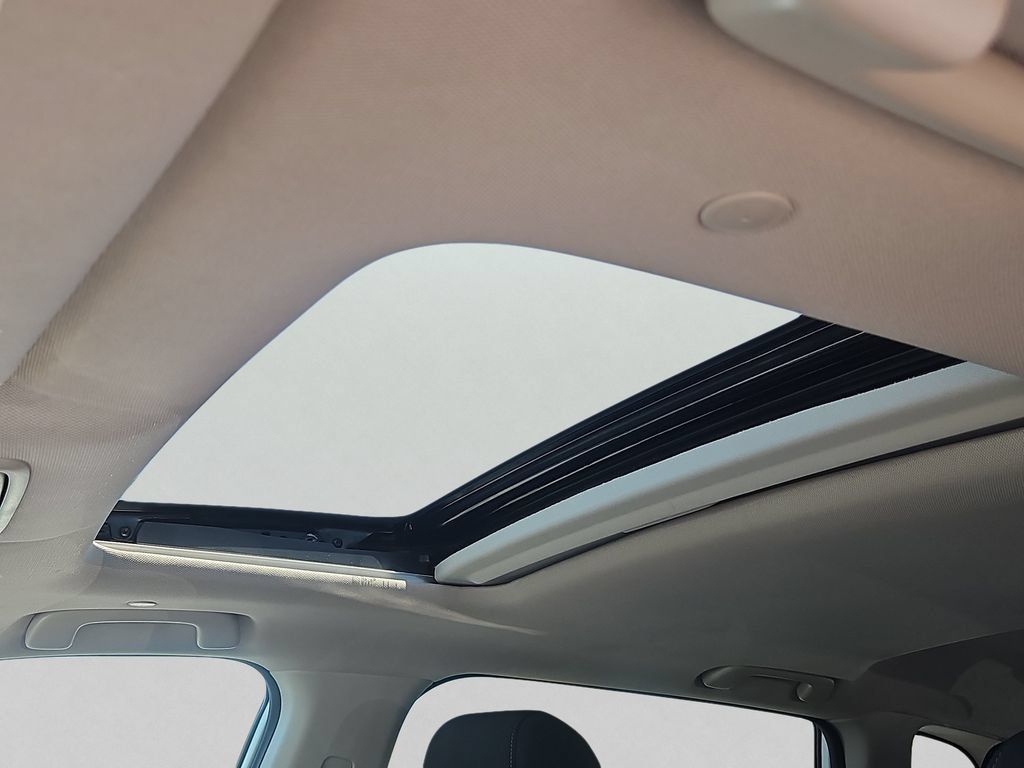 Certified 2025 Honda CR-V EX image 15