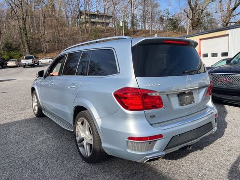 Used 2016 Mercedes-Benz GL 550 4MATIC image 9