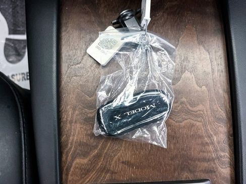 Used 2021 Tesla Model X Long Range image 30
