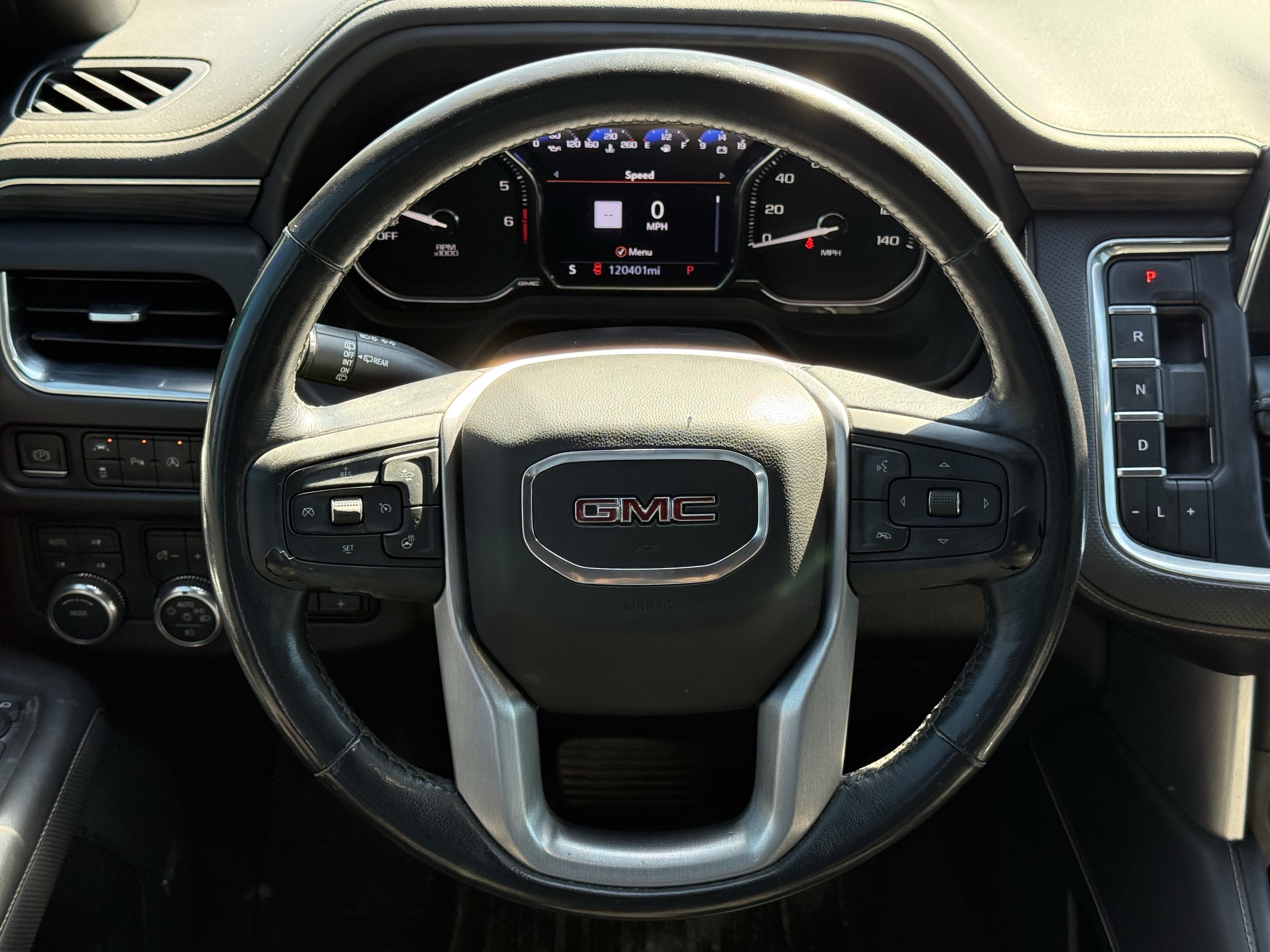 Used 2021 GMC Yukon SLT w/ Rear Media and Nav Package AWD/4WD image 6