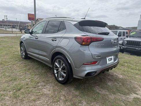 Used 2023 Buick Encore GX Select w/ Sport Touring Package image 5