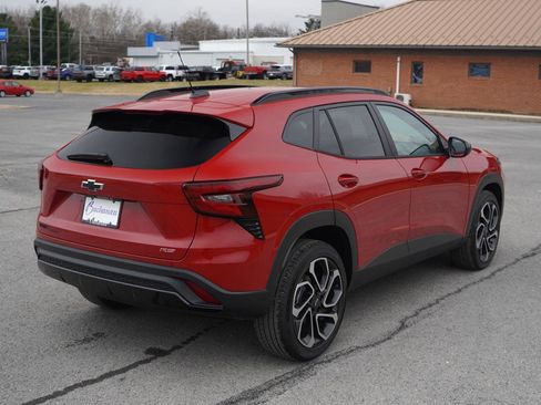 New 2026 Chevrolet Trax RS w/ Sunroof Package image 3