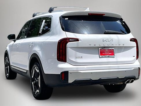 Used 2024 Kia Telluride S AWD/4WD image 4
