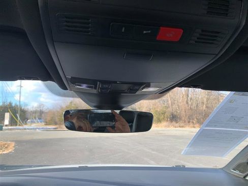 Used 2017 Volkswagen Golf 4-Door image 31