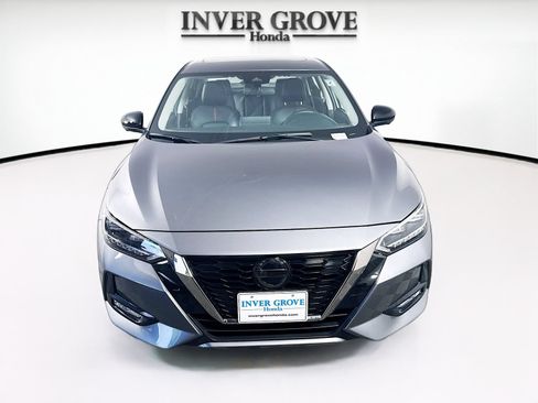 Used 2023 Nissan Sentra SR w/ SR Premium Package FWD image 2