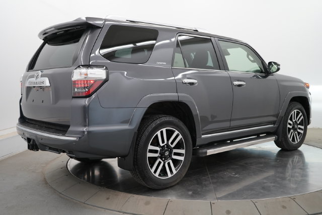 Used 2021 Toyota 4Runner Limited AWD/4WD image 7