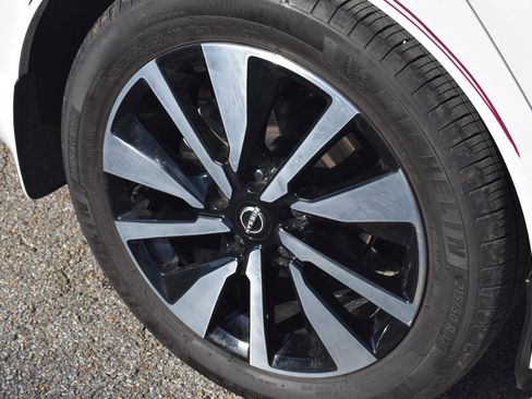 Certified 2025 Nissan Sentra SV w/ SV Premium Package image 11