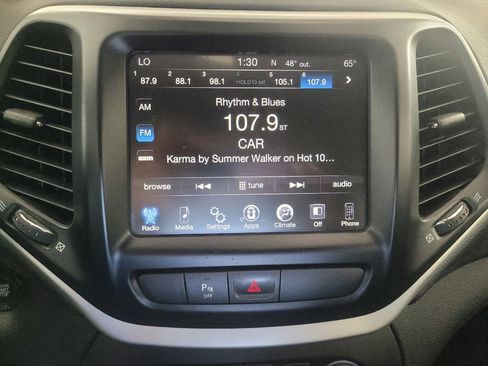 Used 2018 Jeep Cherokee Trailhawk w/ Trailer Tow Group AWD/4WD image 25