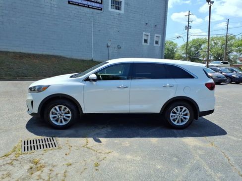 Used 2020 Kia Sorento L FWD image 7