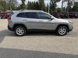 Used 2015 Jeep Cherokee Latitude w/ Cold Weather Group image 2