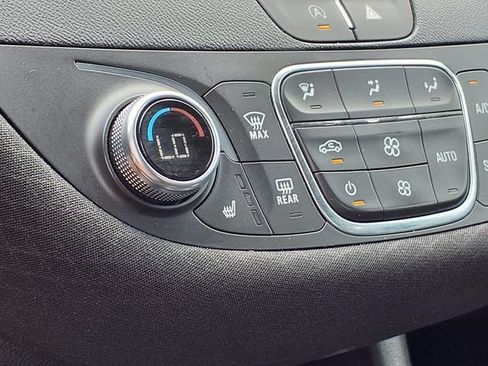 Used 2023 Chevrolet Malibu LT FWD image 5