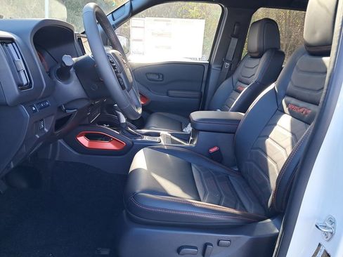 New 2026 Nissan Frontier PRO-4X w/ Pro Premium Package AWD/4WD image 10
