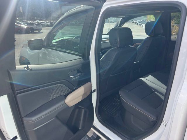 Used 2024 GMC Canyon Denali AWD/4WD image 20