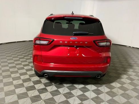Used 2024 Ford Escape ST-Line w/ Cold Weather Package FWD image 11