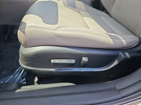 Used 2015 Honda Civic EX-L image 24