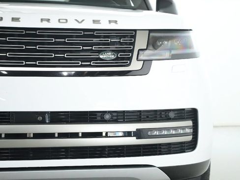 Used 2025 Land Rover Range Rover SE AWD/4WD image 43