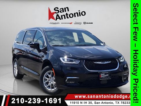 New 2026 Chrysler Pacifica Select image 1