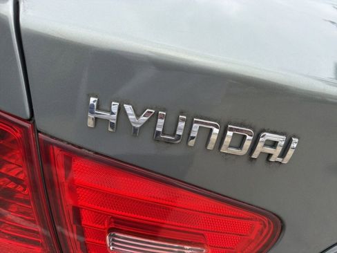 Used 2009 Hyundai Elantra GLS image 12