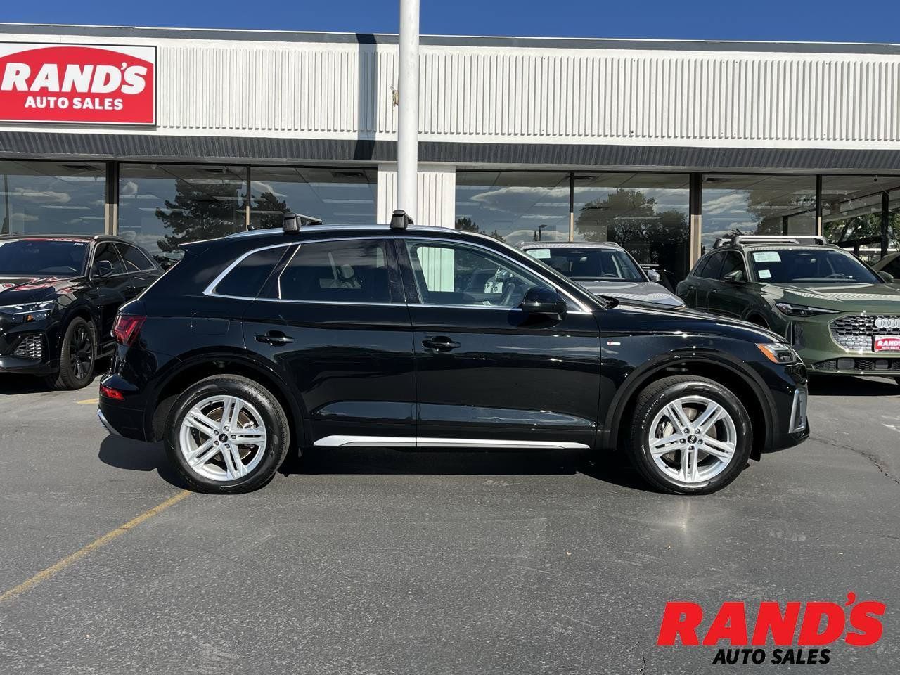 Used 2024 Audi Q5 e Premium w/ Convenience Package AWD/4WD image 1