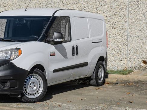 Used 2017 RAM ProMaster City Tradesman image 6