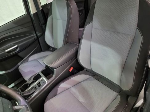 Used 2019 Ford Escape SE image 48