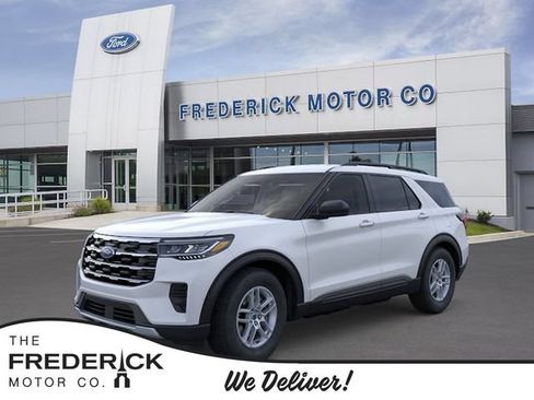 New 2026 Ford Explorer Active AWD/4WD image 1