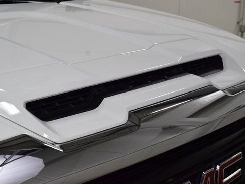 Used 2023 GMC Sierra 2500 Pro w/ Convenience Package image 8