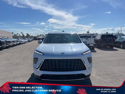New 2026 Buick Enclave Avenir w/ Super Cruise Package AWD/4WD image 3