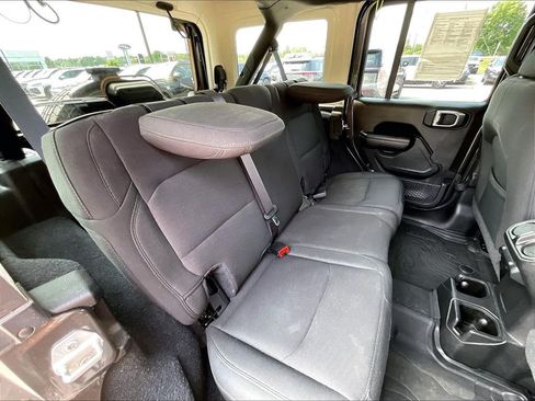 Used 2021 Jeep Wrangler Unlimited Sport AWD/4WD image 15