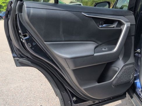 Used 2022 Toyota RAV4 XLE FWD image 23